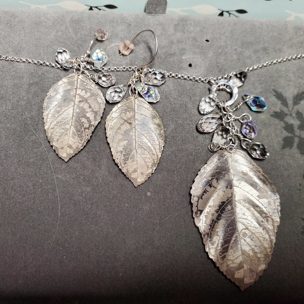 Holly Yashi Pendant and earrings